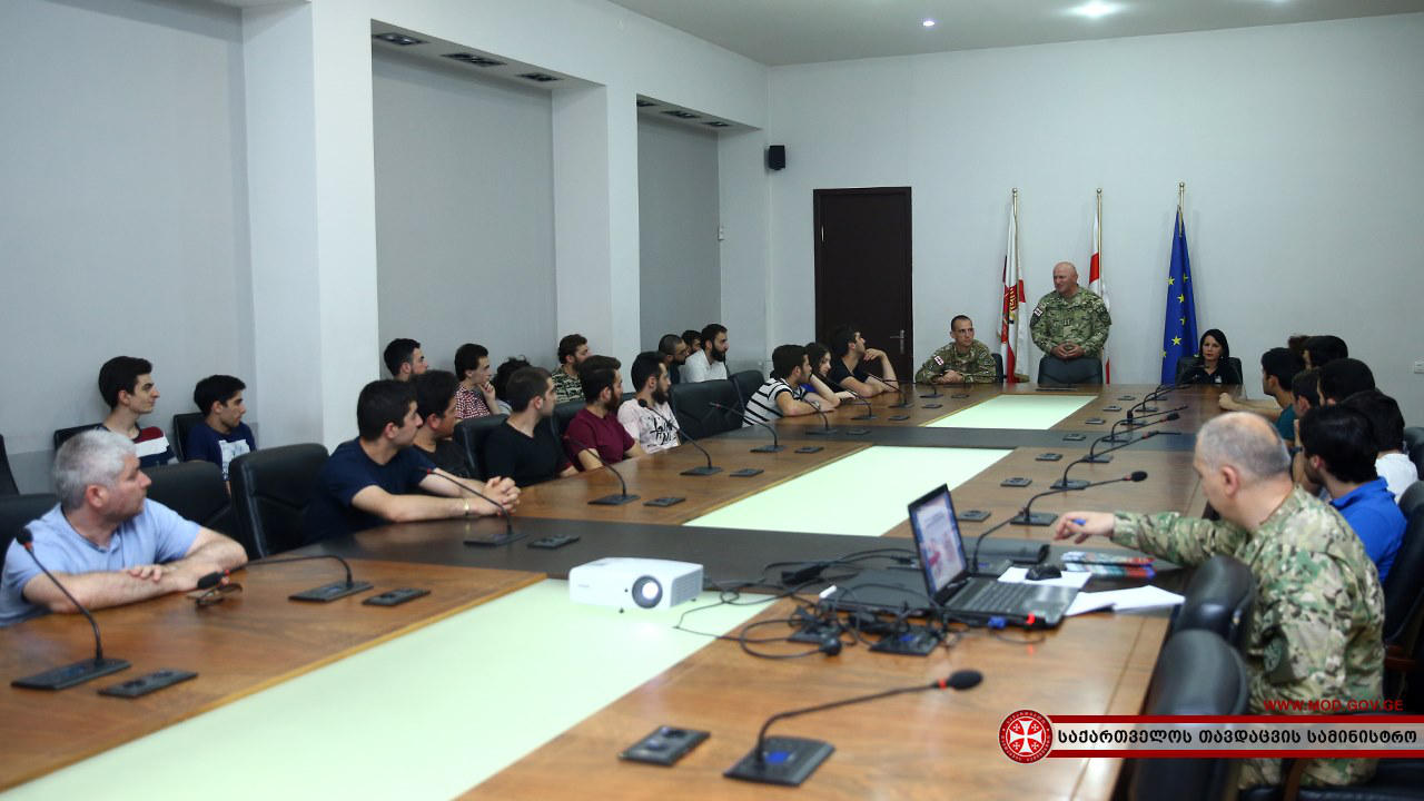 თავდაცვის სამინისტრომ აქტიურ რეზერვში ჩარიცხვის  მსურველთა რეგისტრაცია დაიწყო
