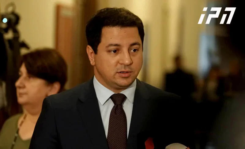 არჩილ თალაკვაძე ოპოზიციას პარლამენტში დაბრუნებას და დებატებს სთავაზობს