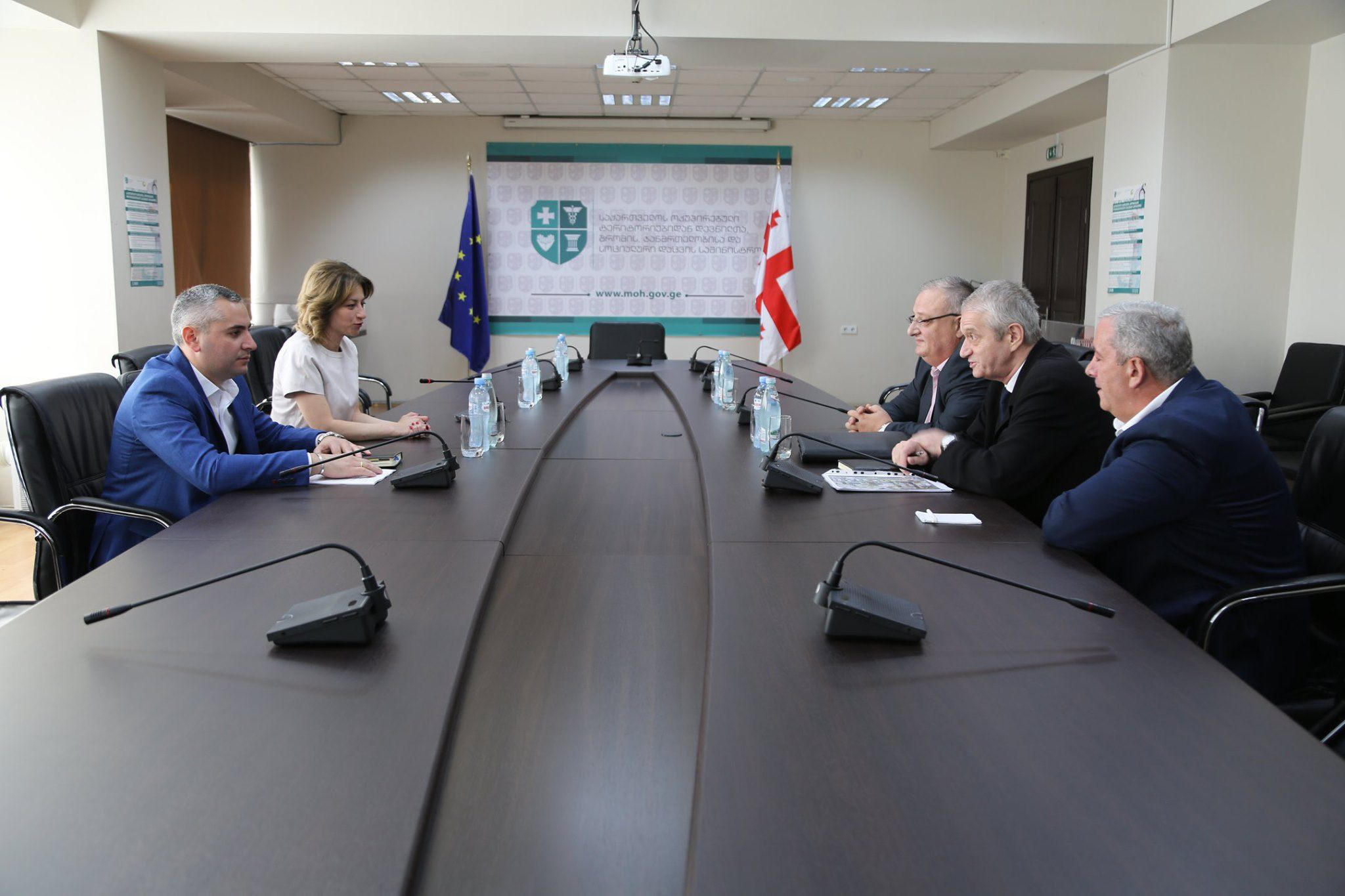 ვეტერანების საქმეთა სახელმწიფო სამსახურის დირექტორი ჯანდაცვის მინისტრს შეხვდა