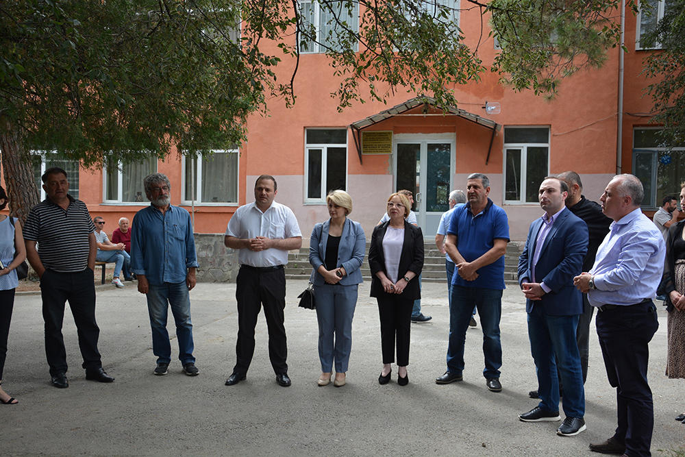 ცენტრალური და ადგილობრივი ხელისუფლების წარმომადგენლები მისაქციელის, ნატახტარისა და ახალუბნის მოსახლეობის საჭიროებებს გაეცნენ