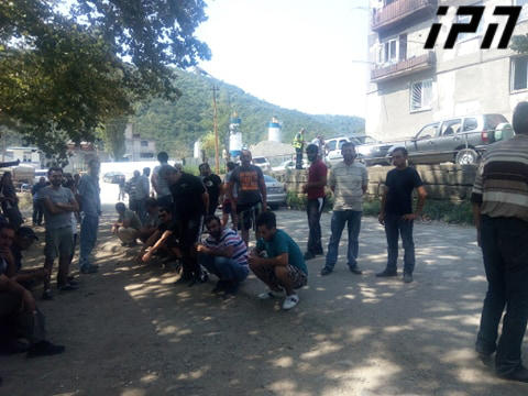 ზესტაფონში ავტობანის მშენებლობაზე დასაქმებულების პროტესტი შეწყდა