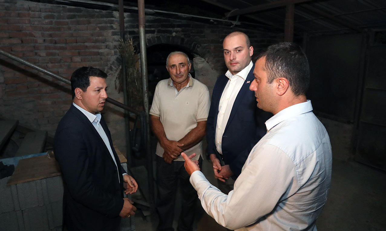 PM arrives in Gugutiantkari village