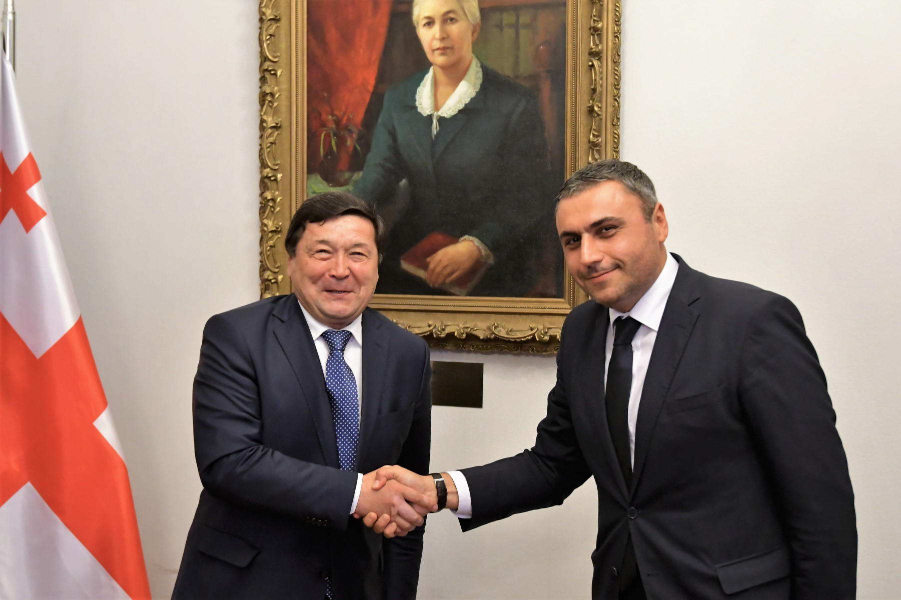 დავით მათიკაშვილმა და ყირგიზეთის  საგარეო საქმეთა მინისტრის მოადგილემ ორ ქვეყანას შორის ურთიერთობების გაღრმავებაზე ისაუბრეს