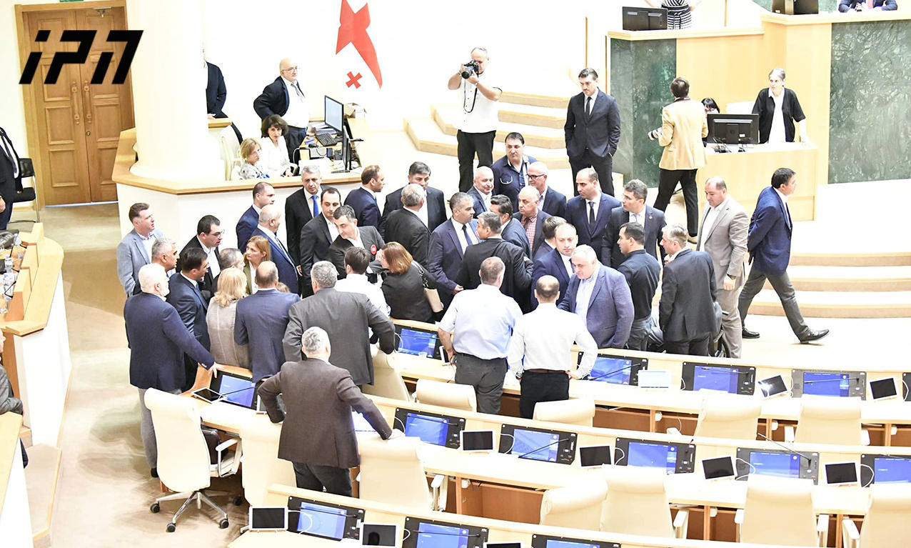 Председатель парламента вынудил членов «Европейской Грузии» покинуть зал заседаний