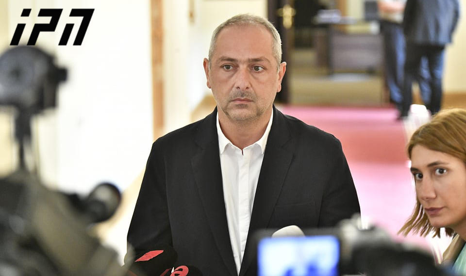 ირაკლი სესიაშვილი - სიმართლე გითხრათ, სალომე ზურაბიშვილისგან მეტს ველოდი, უფრო სწორად, შეიძლება მეტის მოსმენა მდომოდა,  თუმცა ძირითადი აქცენტები, რაც იყო გასაკეთებელი გაერო-ს ტრიბუნიდან, მან გააკეთა