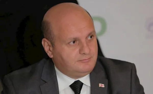 ნოდარ ხადური დღეს დაკრძალეს