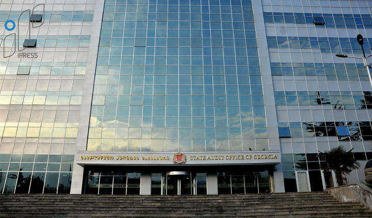 სახელმწიფო აუდიტის სამსახური - საცხოვრებლით დაკმაყოფილებული არიან ოჯახები, რომლებიც საკითხის განხილვის მომენტისთვის გრძელვადიან განსახლებას არ საჭიროებდნენ