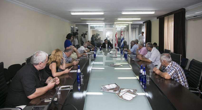 აჭარის რეგიონში მცხოვრებ ფერმერებს ციტრუსის დაზღვევის სახელმწიფო პროგრამა გააცნეს