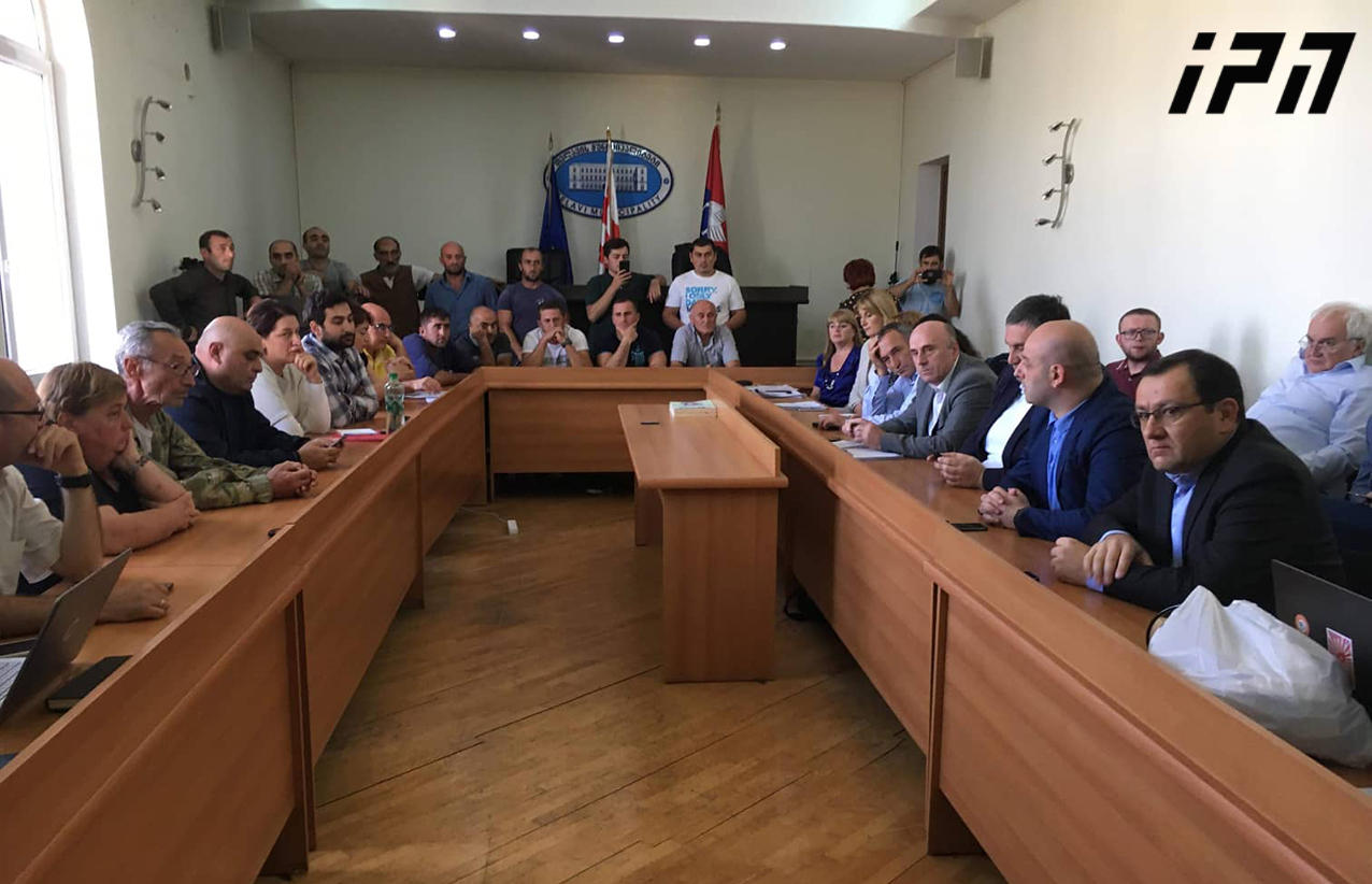თელავში, ლოპოტა ჰესის მშენებლობის საკითხზე დისკუსია გაიმართა