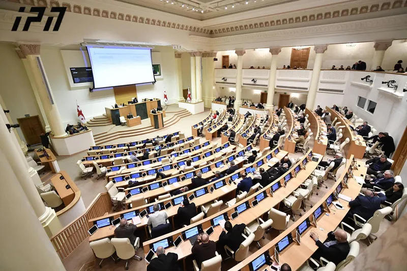 თამარ ჩუგოშვილი, თამარ ხულორდავა, ნინო გოგუაძე, დიმიტრი ცქიტიშვილი, ირინა ფრუიძე და ზაზა ხუციშვილი პარლამენტის სხდომაზე მოსამართლეების დანიშვნის კენჭისყრაში მონაწილეობაზე უარს ამბობენ