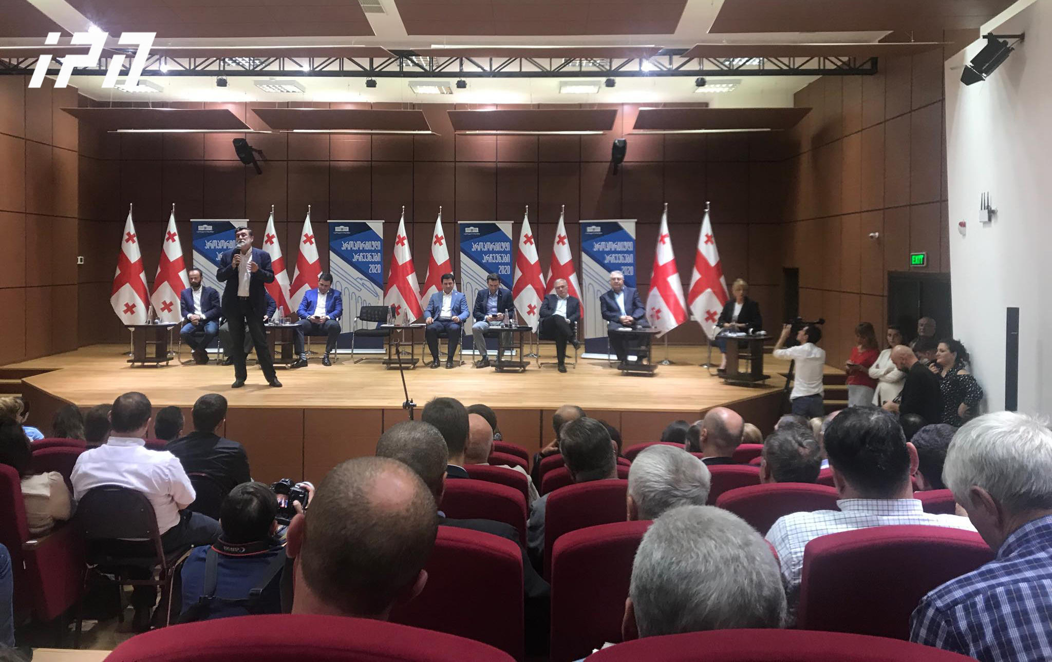 გურიაში საკონსტიტუციო ცვლილებების საყოველთაო განხილვა მიმდინარეობს