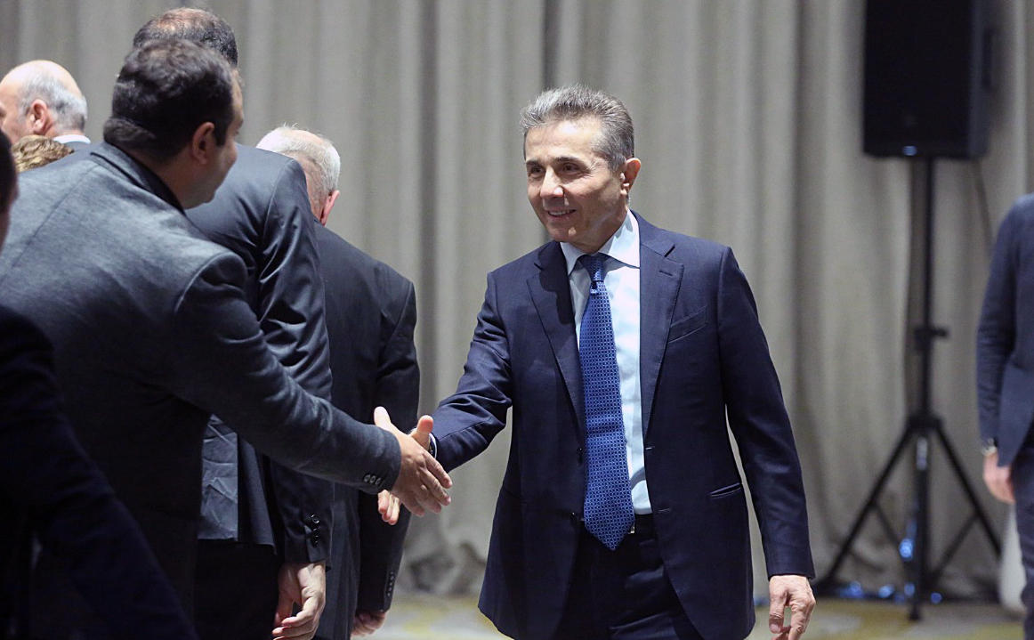 ბიძინა ივანიშვილი რაჭა-ლეჩხუმისა და ქვემო სვანეთის რეგიონული ორგანიზაციების წარმომადგენლებს შეხვდა