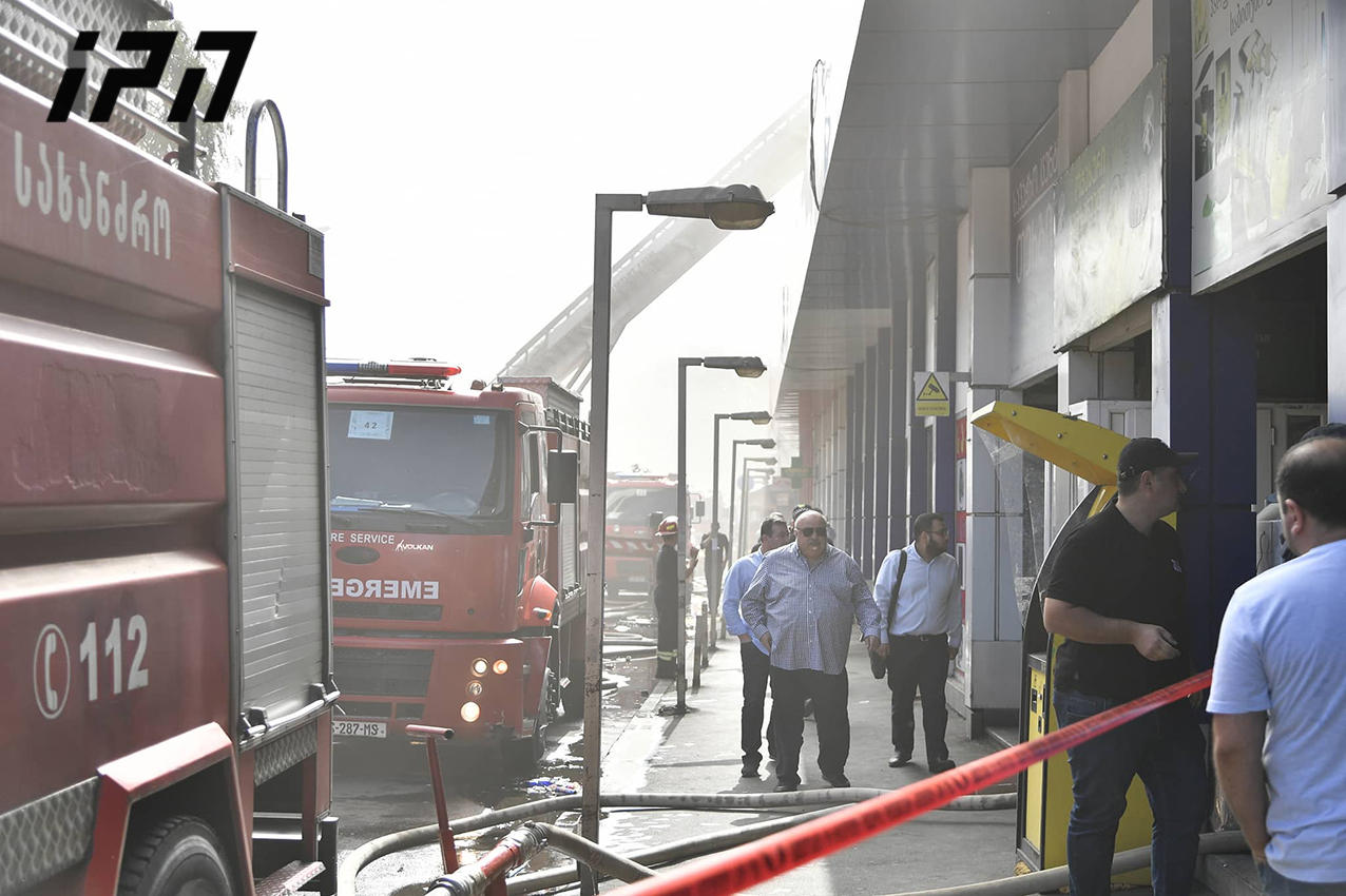 ბაზრობა „თერგის“ ტერიტორიაზე ხანძარია