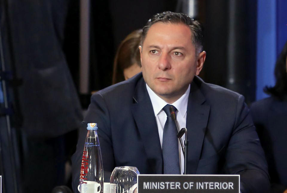 ვახტანგ გომელაური - სამწუხაროდ, არის ხოლმე რაღაც გადაცდომები, არ ვიცი, ეს გადაღლილობის თუ დატვირთვის ბრალია