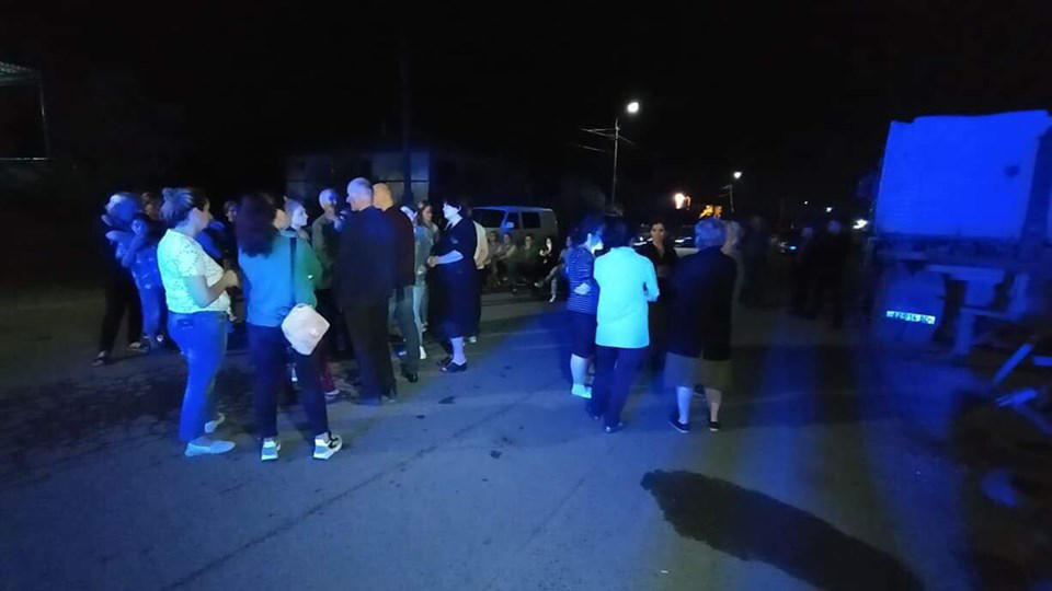 ფოთში, აქციის მონაწილეებმა საავტომობილო გზა გახსნეს