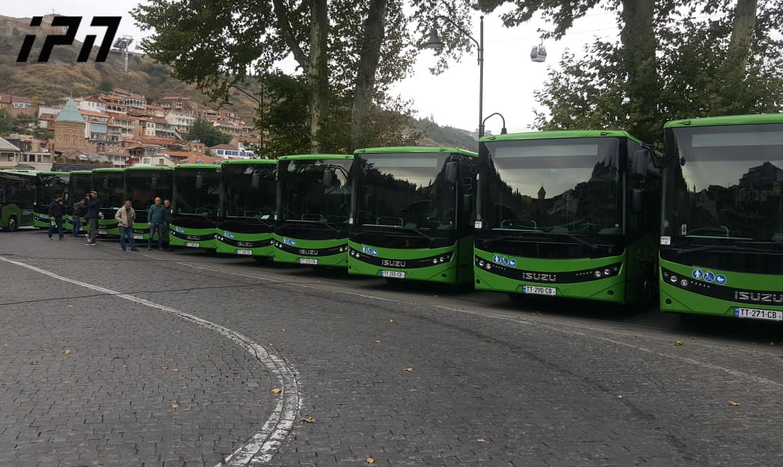 თბილისში ISUZU-ს მარკის 8-მეტრიანი 60 ავტობუსი შემოვიდა