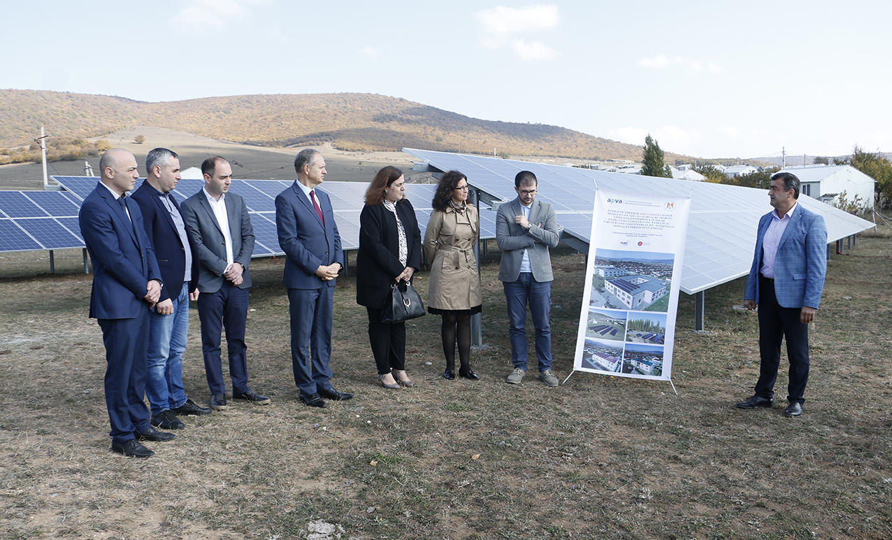 დევნილთა დასახლებებში განახლებადი ენერგიის პროექტი გაიხსნა