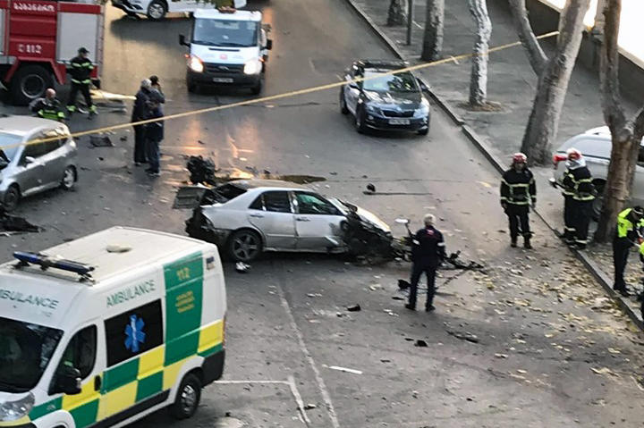 მტკვრის მარცხენა სანაპიროზე ავტოსაგზაო შემთხვევის შედეგად ერთი ადამიანი გარდაიცვალა, ორი კი დაშავდა