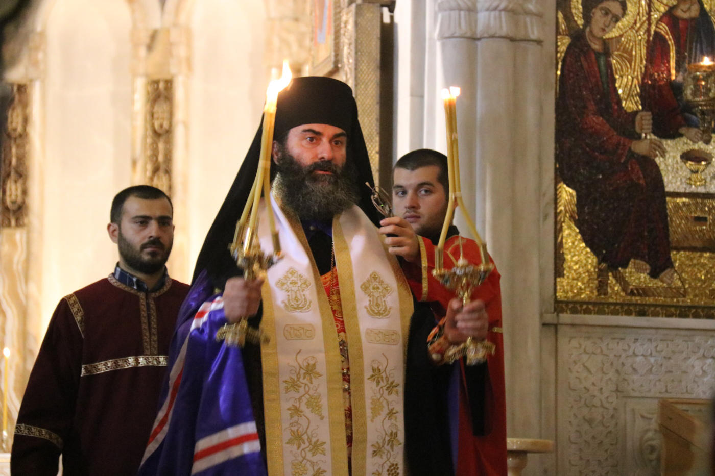 მეუფე გრიგოლი მეუფე პეტრეზე - ჩვენი ძმა, ჩვენი  მეგობარი რჩება და გვეხმარება გადაბარებაში - მე მარტო  ვერ შევძლებ, ვთხოვ, რომ მეუფე დარჩეს აქ