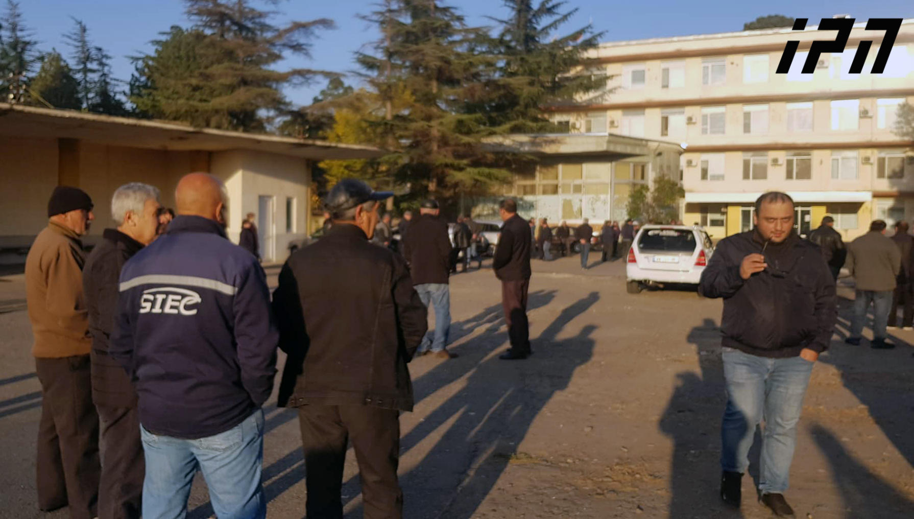 გარდაბნის თბოელექტროსადგურის გაფიცული თანამშრომლები ცენტრალური გზის გადაკეტვით იმუქრებიან