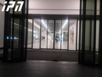 „კავეა სითი მოლში“ ფილმის „და ჩვენ ვიცეკვეთ“ პრემიერამ ექსცესების გარეშე ჩაიარა