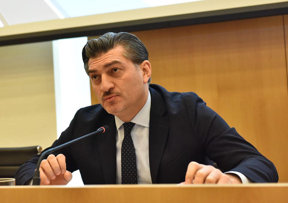 ბიუროს სხდომაზე მიხეილ ყაველაშვილსა და ლევან გოგიჩაიშვილს შორის სიტყვიერი დაპირისპირება მოხდა