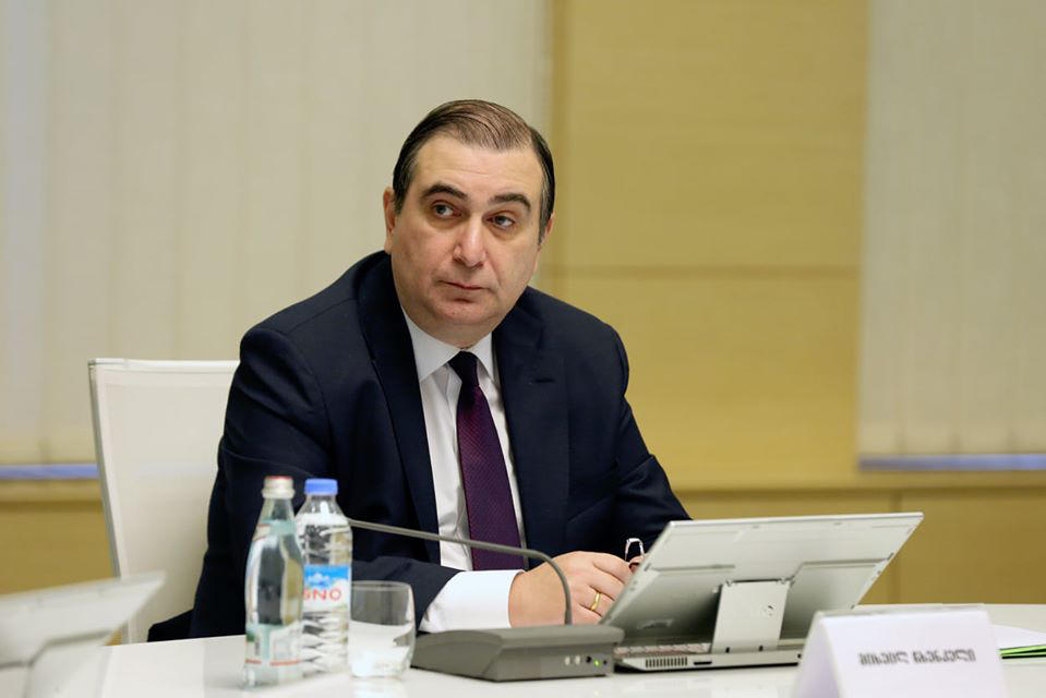 მიხეილ ჩხენკელი - საგაზაფხულო არდადეგების ხანგრძლივობა იქნება 2 კვირა - ეს საკმარისი დროა, რომ სკოლებში სრული დეზინფექცია ჩატარდეს პროფილაქტიკის მიზნით