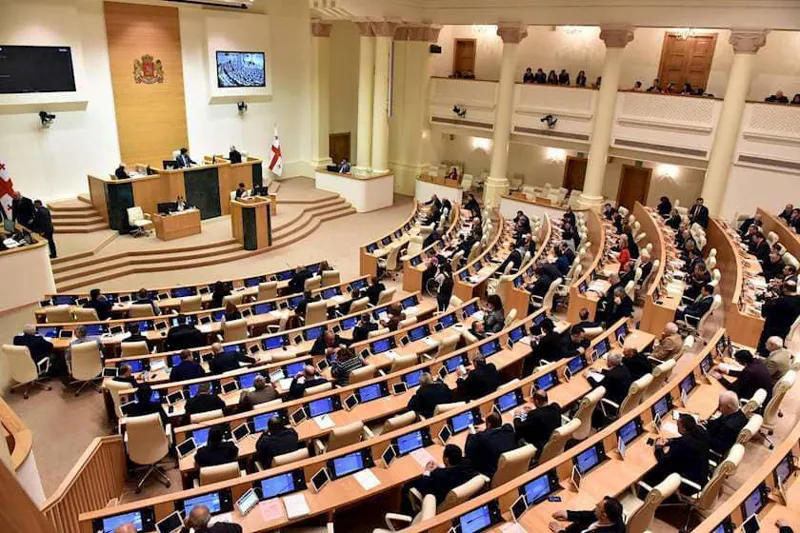 პარლამენტმა ბადრი ბასიშვილის სადეპუტატო უფლებამოსილება სცნო