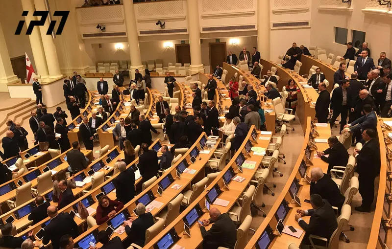 По итогам голосования парламент Грузии провалил конституционные изменения, связанные с переходом на пропорциональную избирательную систему