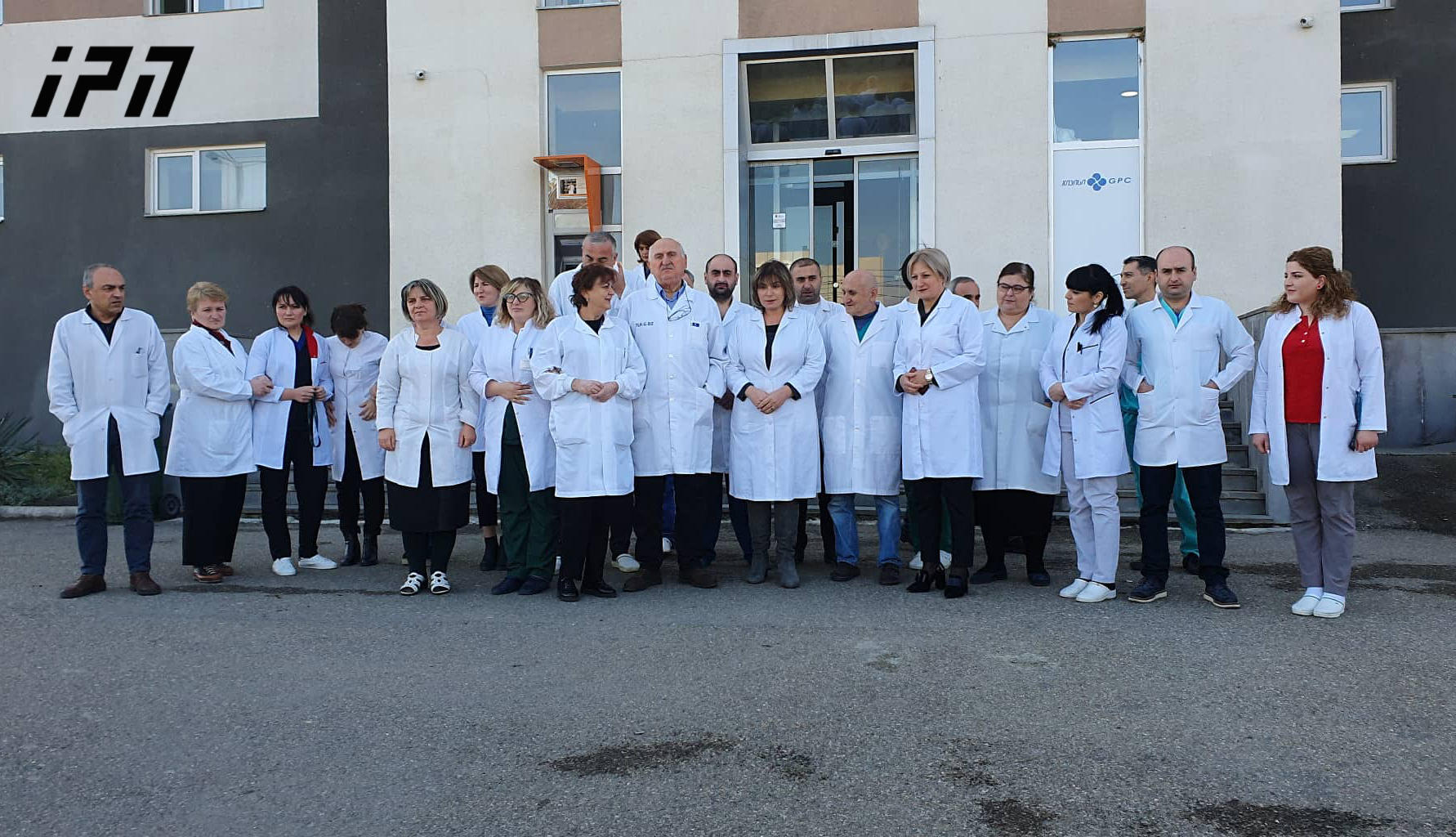 თელავში ექიმ ვაჟა გაფრინდაშვილის მხარდამჭერი აქცია გაიმართა