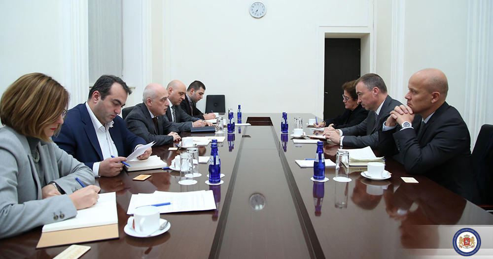 დავით ზალკალიანი ოკუპირებული ცხინვალის რეგიონიდან დაბრუნებულ ჟენევის საერთაშორისო მოლაპარაკებების თანათავმჯდომარეებს შეხვდა