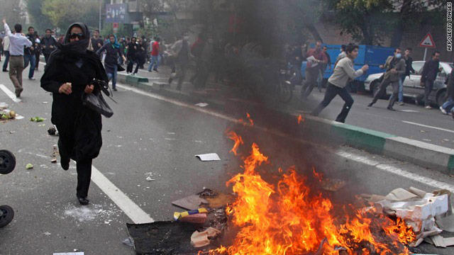 ირანის მაღალჩინოსანი - ქვეყნის ჯარებმა, გვარდიამ და პოლიციამ ამერიკელი აგენტების მიერ მართული ამბოხი აღკვეთა