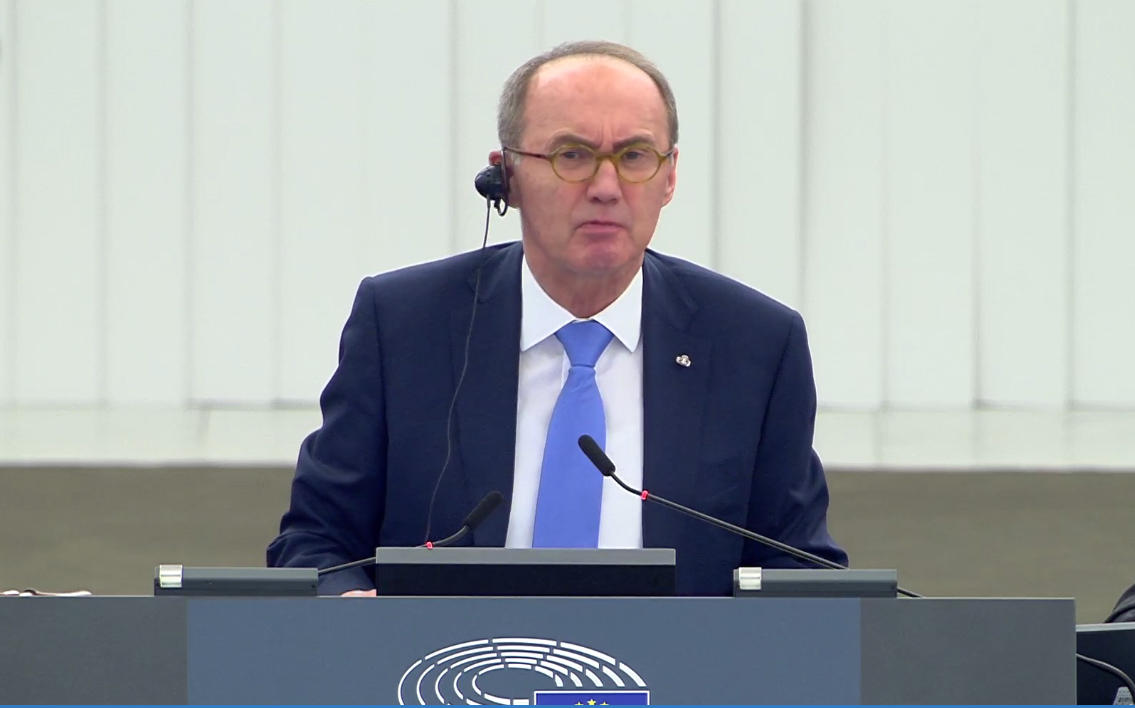 ანდრიუს კობილიუსი -  საქართველოს  მმართველმა პარტიამ  პირობა იმიტომ არ შეასრულა, რომ შეეშინდა, პროპორციული სისტემით არჩევნებს წააგებს, ან  არჩევნების მოსაგებად ადმინისტრაციული ხრიკების გამოყენება სურს