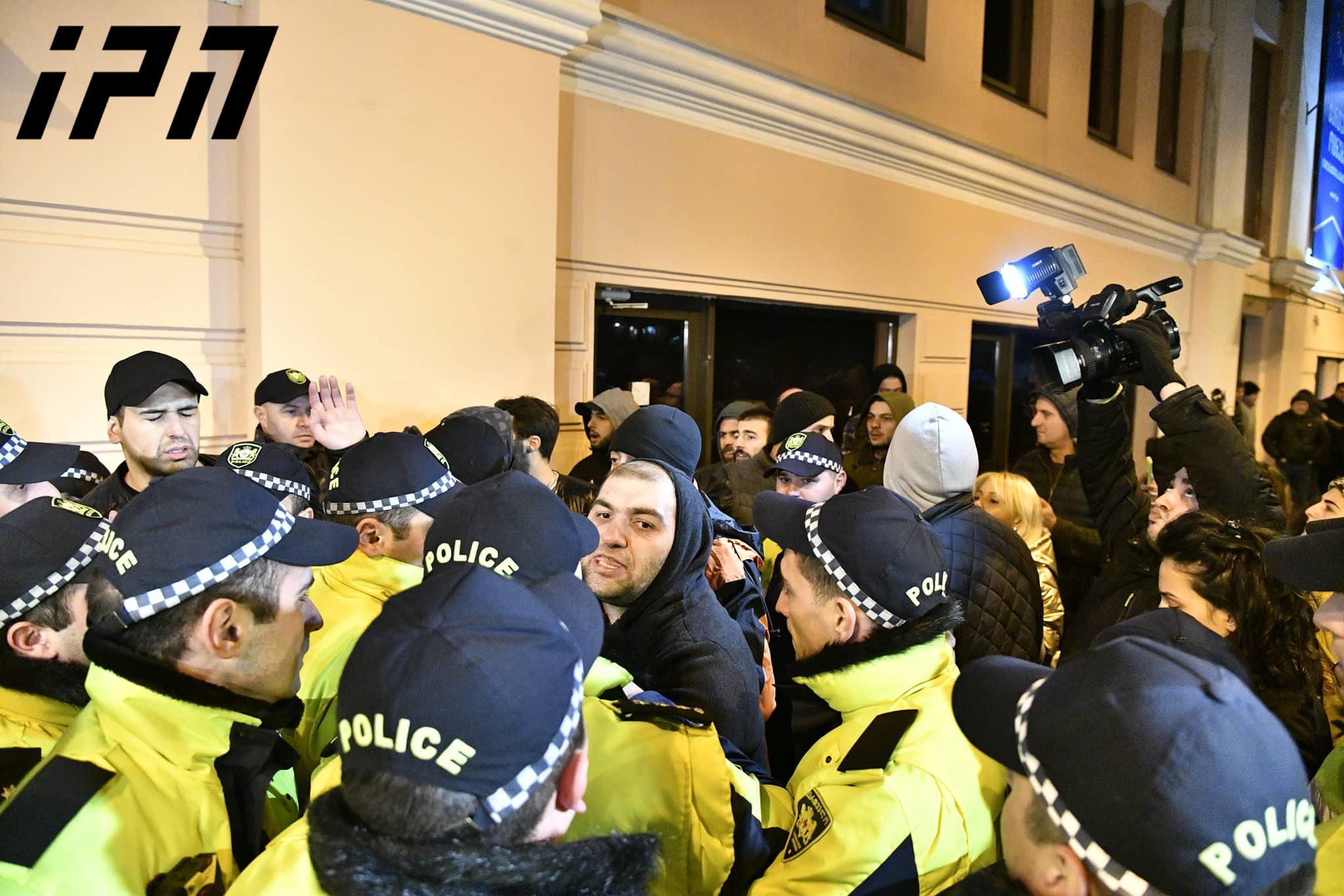 „შეცვალეს“ აქტივისტებსა და „ოცნების“ ახალგაზრდული ფრთის წარმომადგენლებს შორის კიდევ ერთი ფიზიკური დაპირისპირება მოხდა