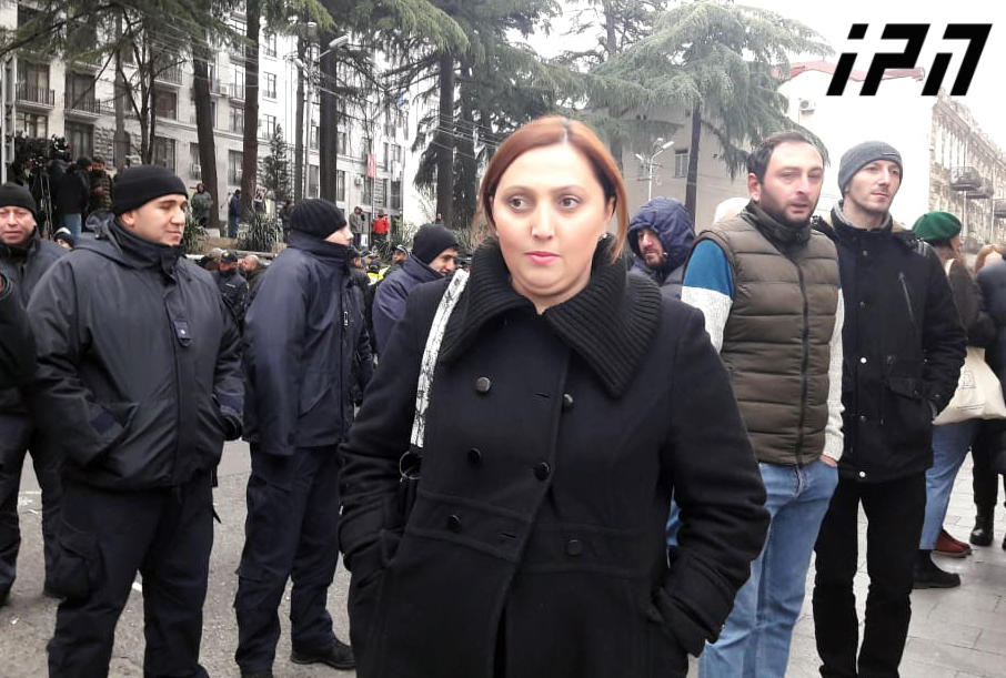 ნაზი ჯანეზაშვილი პარლამენტში არ შეუშვეს