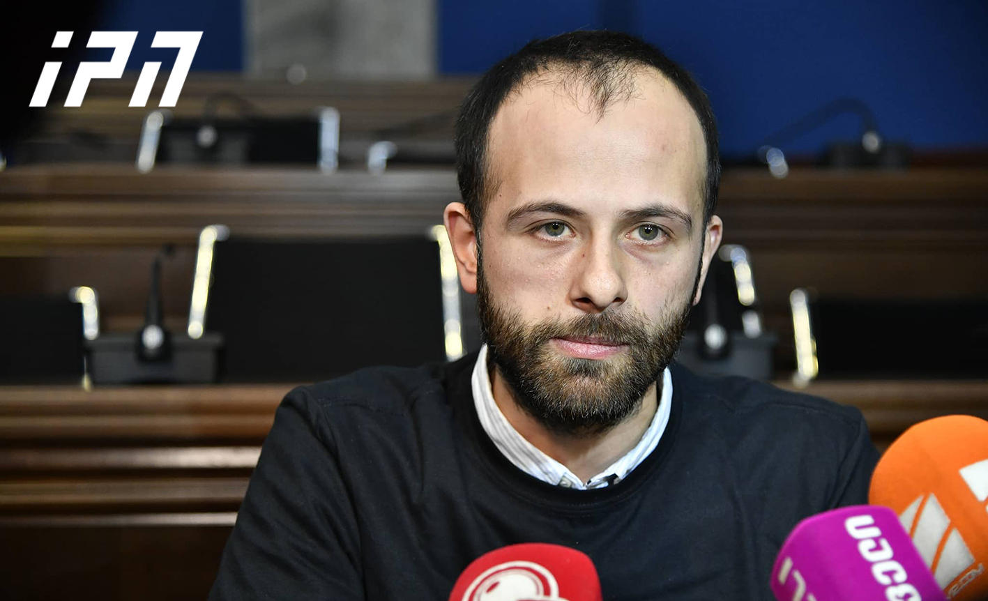 ვახუშტი მენაბდე აცხადებს, რომ საარჩევნო სისტემის, ასევე საარჩევნო კოდექსის და მოსამართლეთა დანიშვნის შესახებ კანონპროექტები ვერ პასუხობს არსებულ პრობლემებს