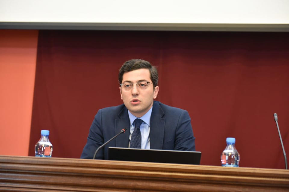 ზაზა გაბუნია - ყოვლად ამაზრზენია მოზარდის ტრაგედიის პოლიტიკური ამოცანებისთვის ყოველგვარი - პირდაპირი თუ ირიბი ფორმით გამოყენება და ამით ვაჭრობა