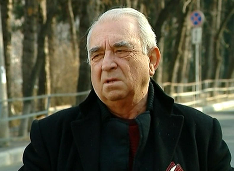 ადვოკატი - ცოტნე გამსახურდიას მკვლელობის მცდელობის საქმეზე დანაშაულის შეუტყობინებლობის ბრალდებით დაკავებულებიდან ერთ-ერთი გამსახურდიას ბავშვობის მეგობარია