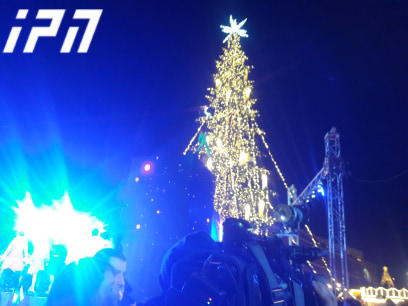 დედაქალაქის მთავარი ნაძვის ხე რესპუბლიკის მოედანზე განთავსდება