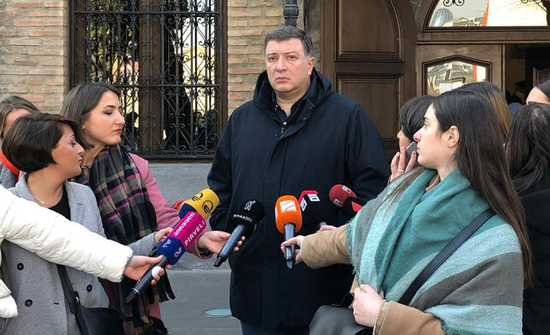 გიგი უგულავამ სომეხ ერს შობის დღესასწაული მიულოცა