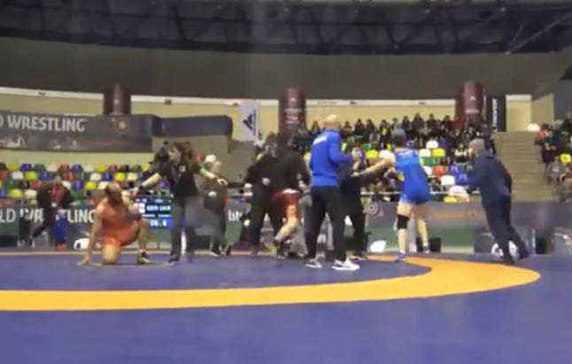 სტამბოლში, საერთაშორისო ტურნირზე ქართველი და უკრაინელი მოჭიდავეები ერთმანეთს ფიზიკურად დაუპირისპირდნენ, ჩხუბში მწვრთნელებიც ჩაერთნენ