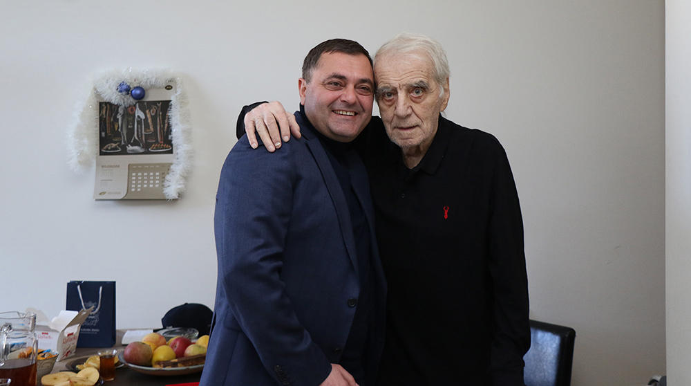 თენგიზ არჩვაძეს რუსთავის საპატიო მოქალაქის წოდება მიენიჭა