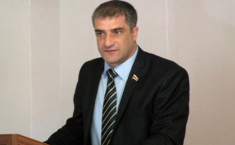 So-called MP of Tskhinvali de-facto parliament says Abkhazians have own issues to clear up with Georgians