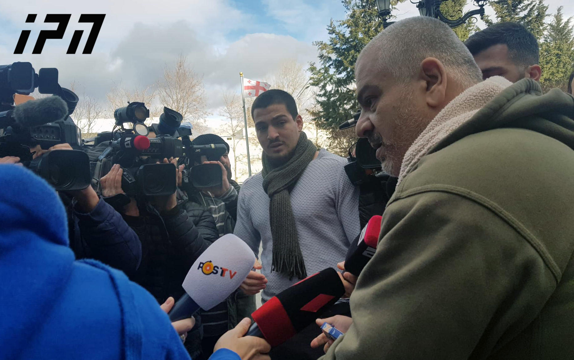 მიხეილ კალანდიას მამა ზაზა სარალიძეზე - მკვდარ შვილს ჰყიდის და მე რას მიზამს? თავისი შვილის სულს ყიდის ყოველდღე, ქორვაჭარი!