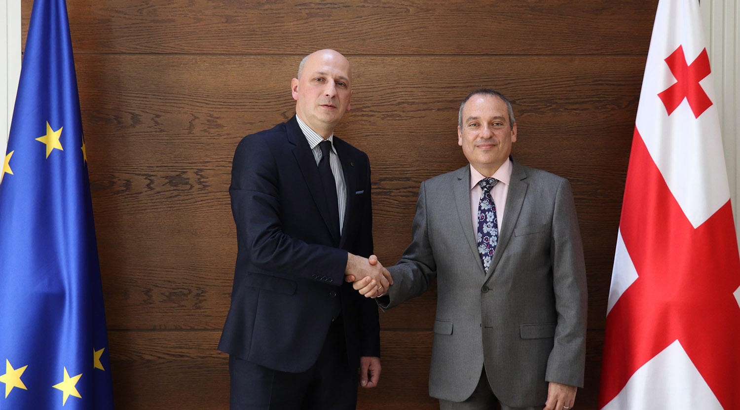 რელიგიის საკითხთა სახელმწიფო სააგენტოს თავმჯდომარემ  ახლად დანიშნულ ისრაელის სახელმწიფოს საგანგებო და სრულუფლებიან ელჩთან შეხვედრა გამართა