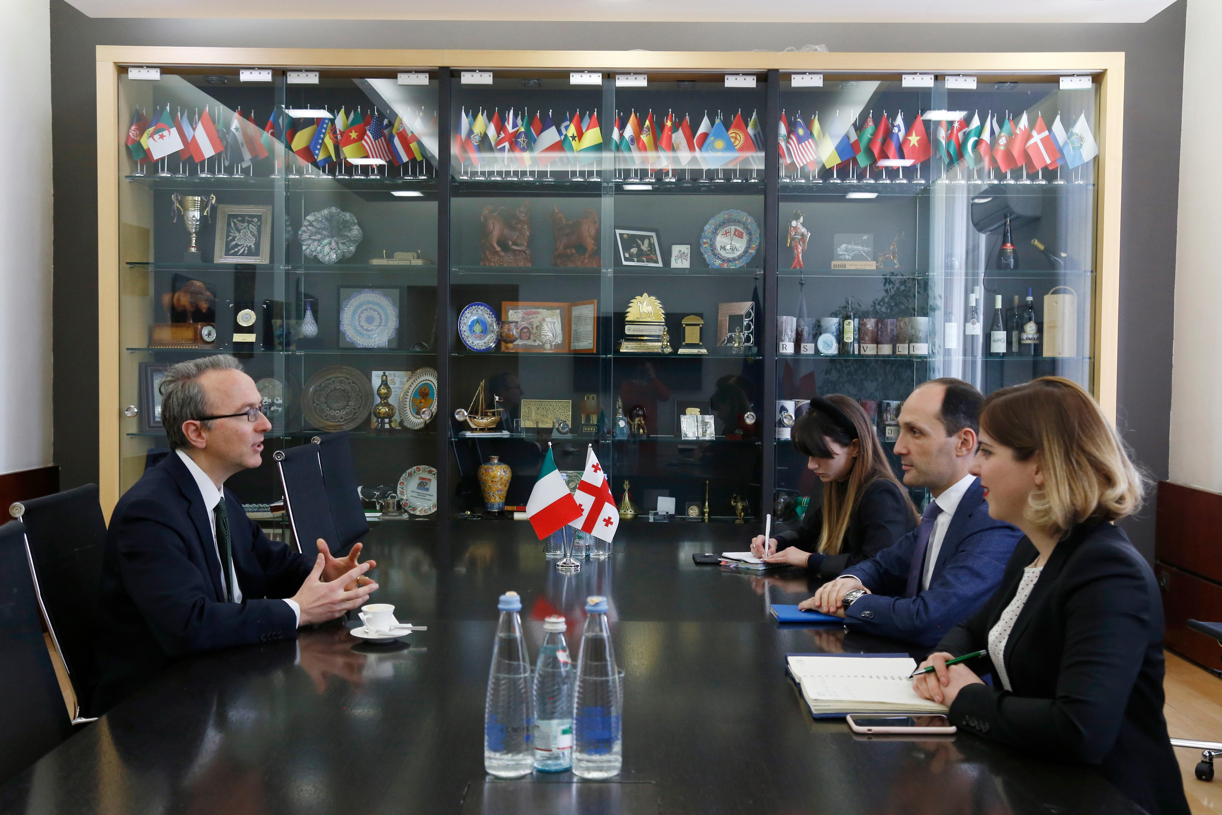 ლევან დავითაშვილი საქართველოში იტალიის ახლად დანიშნულ ელჩს შეხვდა