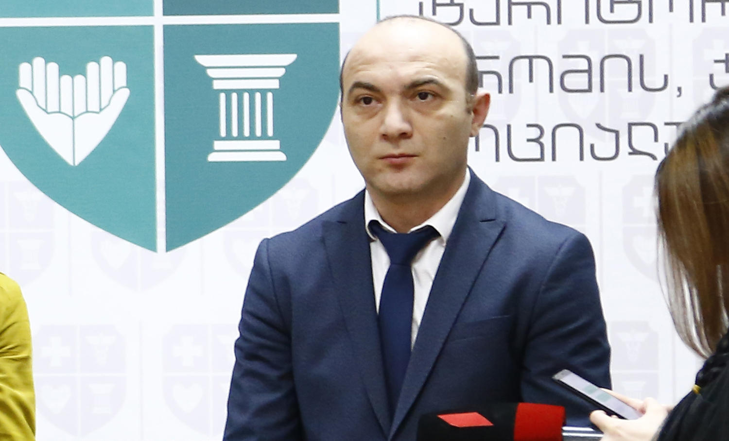 ჯანდაცვის მინისტრის მოადგილის განცხადებით, მაისის ბოლომდე ჩინეთიდან 1 900 000 ლარამდე ღირებულების 2 მილიონ პირბადეს შეიძენენ