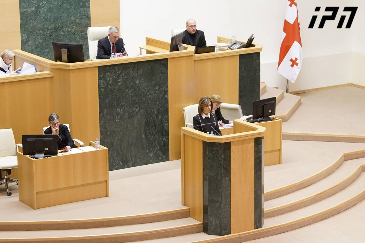 ეკატერინე ტიკარაძე კითხვაზე შიმშილობენ თუ არა ბავშვები საქართველოში - ეს საკითხი წლების წინაც ცხარე დისკუსიის საგანი იყო და დღესაც მწვავედ დგას