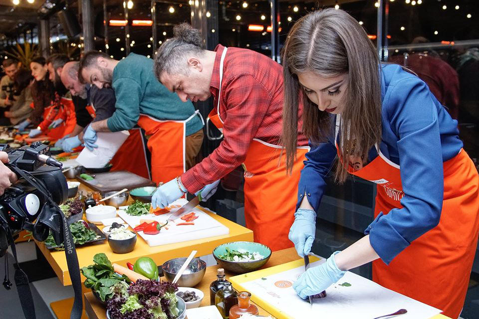 გამომცემლობა „პალიტრა L-ისა“ და ჟურნალ „გემრიელიას“ ორგანიზებით, ღონისძიება „შეფ-ლიტერატორი“ გაიმართა