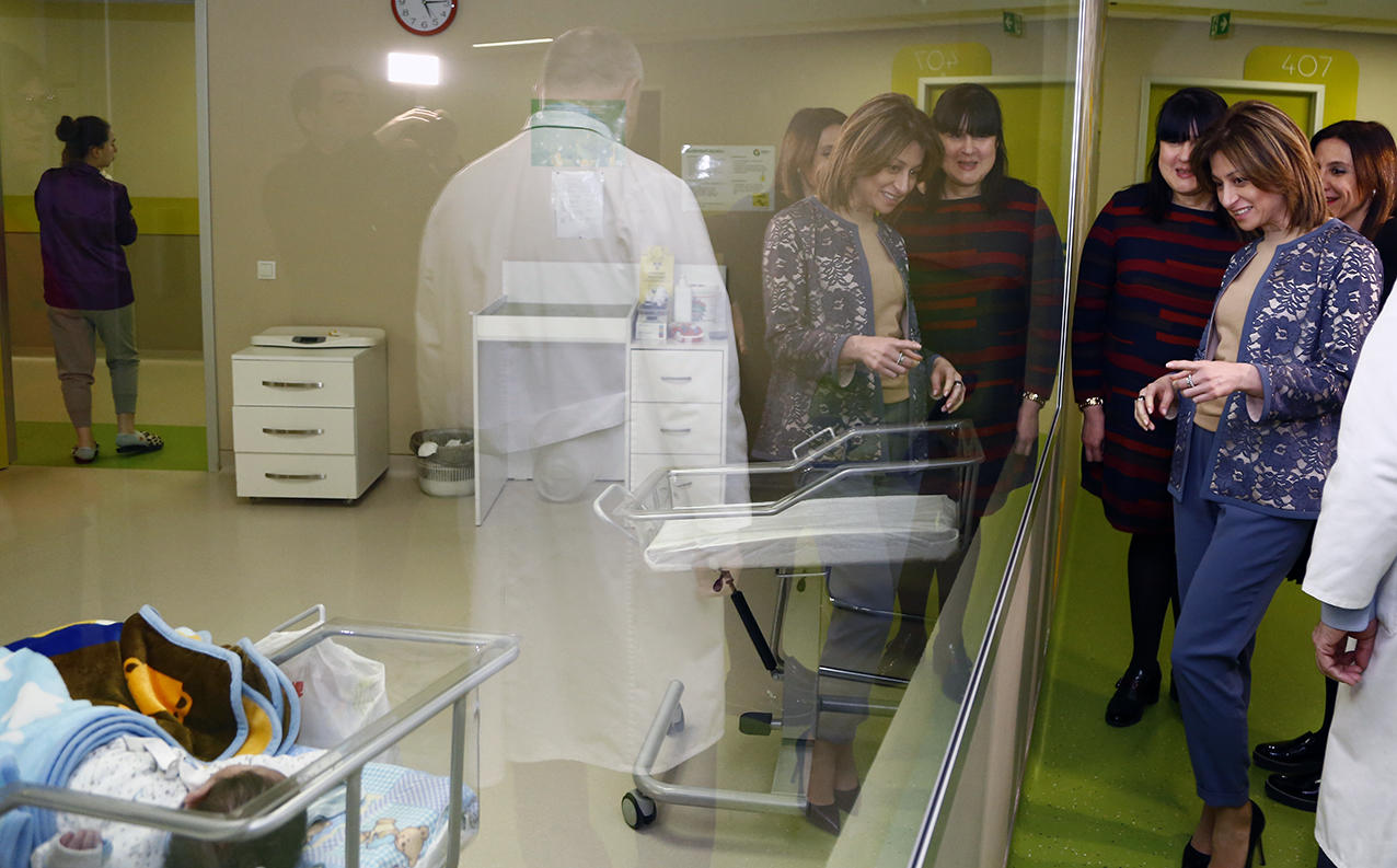 ჯანდაცვის მინისტრი გაგუას კლინიკას  ეწვია და საერთაშორისო სერტიფიცირების გავლა მიულოცა